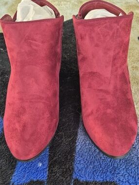 Women’s Burgundy Suede Ankle Booties - Classic Side-Zip